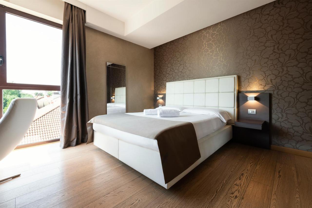 Mokinba Hotels Baviera Milán Exteriér fotografie