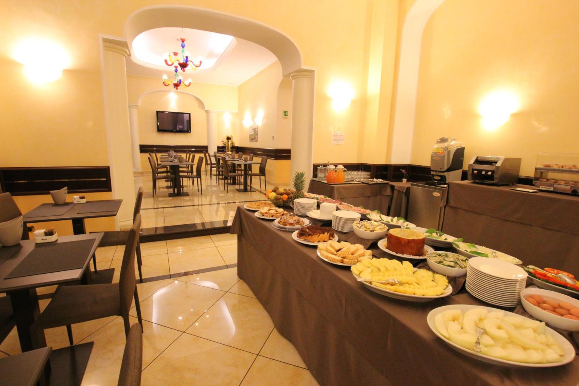 Mokinba Hotels Baviera Milán Exteriér fotografie