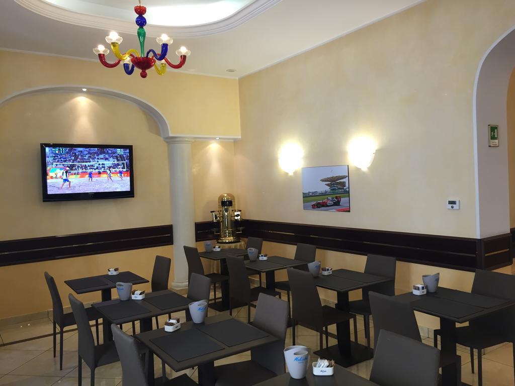 Mokinba Hotels Baviera Milán Exteriér fotografie